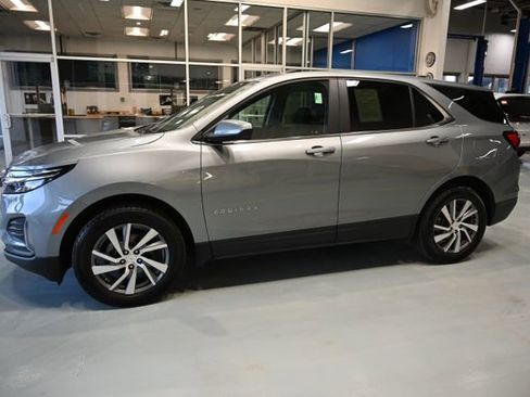 Used 2024 Chevrolet Equinox LT image 7