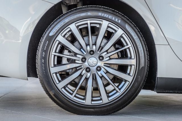 Used 2018 Maserati Ghibli RWD image 14