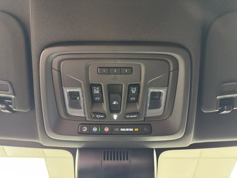 Used 2025 GMC Sierra 1500 Denali w/ Denali Reserve Package image 40