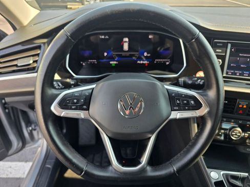 Used 2024 Volkswagen Jetta SE image 25