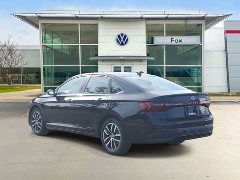 New 2025 Volkswagen Jetta SE image 3