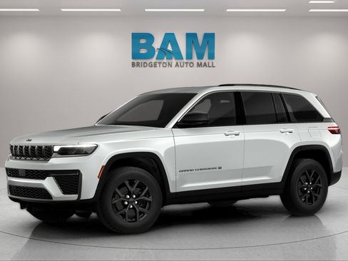 New 2026 Jeep Grand Cherokee Altitude AWD/4WD image 13