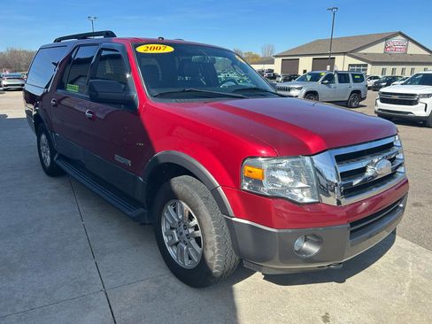Used 2007 Ford Expedition EL XLT image 3