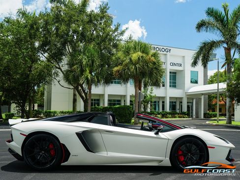 Used 2016 Lamborghini Aventador LP 700-4 image 61