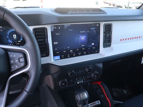 New 2026 Ford Bronco Heritage Edition image 6