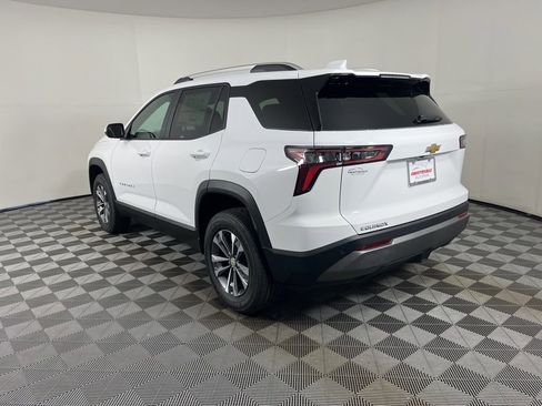 New 2026 Chevrolet Equinox LT FWD image 3