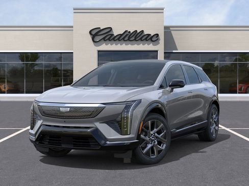 New 2025 Cadillac Optiq Luxury 1 w/ LPO, Floor Liner Package AWD/4WD image 6