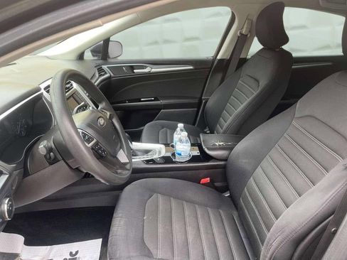Used 2015 Ford Fusion SE image 11