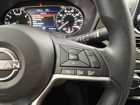 Used 2024 Nissan Altima 2.5 SV FWD image 28