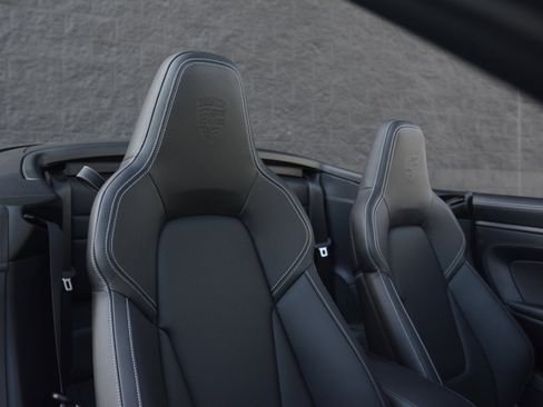 Certified 2025 Porsche 911 Carrera GTS image 28