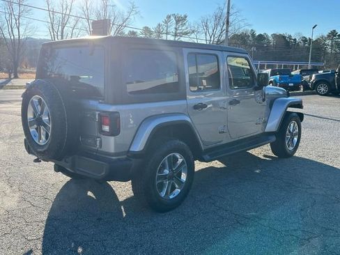 Used 2020 Jeep Wrangler Unlimited Sahara w/ Cold Weather Group image 22