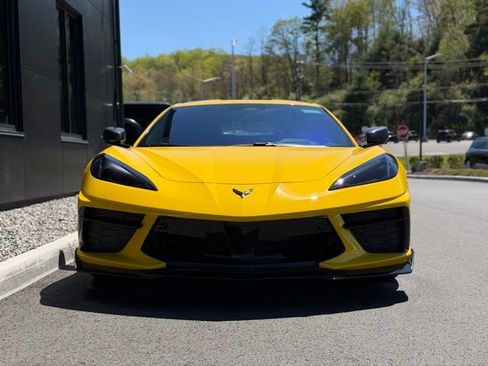 Used 2025 Chevrolet Corvette Stingray Preferred Cpe w/ Z51 Performance Package RWD image 12