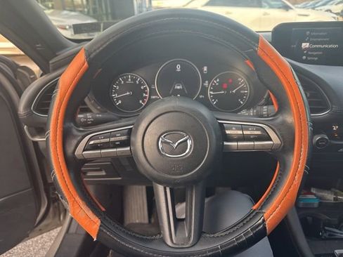 Used 2022 MAZDA MAZDA3 s image 2
