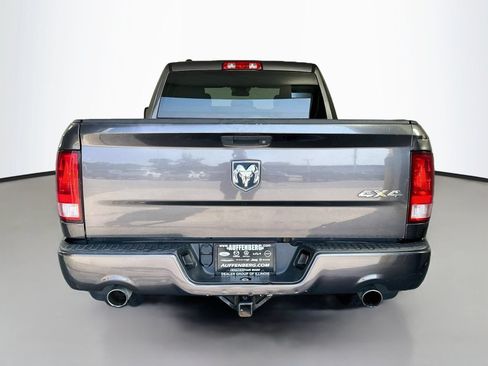 Used 2017 RAM 1500 Express AWD/4WD image 6