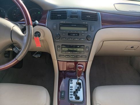 Used 2004 Lexus ES 330 image 16