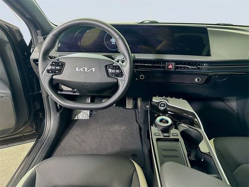 Used 2024 Kia EV6 GT-Line image 17