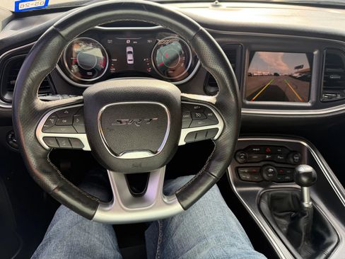 Used 2015 Dodge Challenger SRT w/ Technology Group image 15