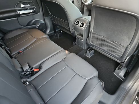 New 2026 Mercedes-Benz GLB 250 image 11