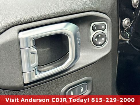 New 2026 Jeep Gladiator Sport AWD/4WD image 9