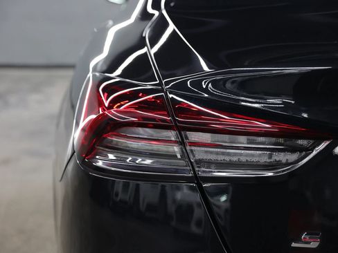 Used 2021 Maserati Quattroporte S RWD image 18