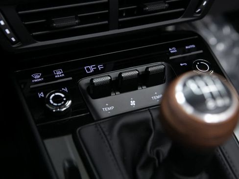 New 2026 Porsche 911 Carrera T image 23