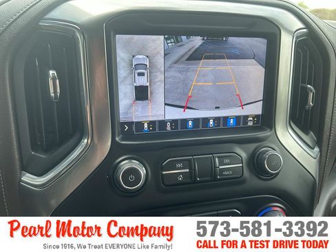 Certified 2022 Chevrolet Silverado 1500 LTZ w/ LTZ Premium Package AWD/4WD image 18