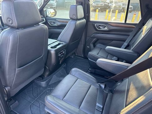 Used 2023 Chevrolet Tahoe High Country w/ Premium Package AWD/4WD image 18