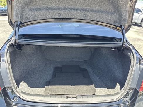 Used 2017 Honda Accord LX image 17