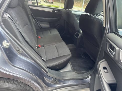 Used 2015 Subaru Outback 2.5i Premium AWD/4WD image 12