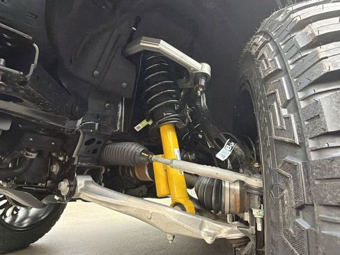 Used 2025 Ford Bronco Heritage Edition image 16