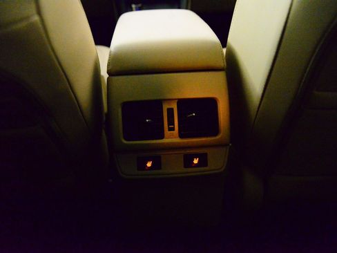 Used 2017 Subaru Outback 2.5i Limited image 27