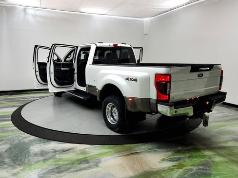 Used 2022 Ford F350 Lariat w/ Lariat Value Package AWD/4WD image 12