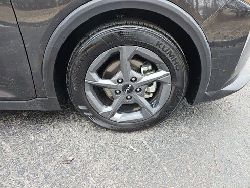 Used 2025 Kia K4 LXS image 10