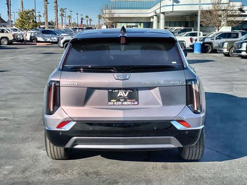 New 2026 Cadillac Optiq Luxury 1 image 13