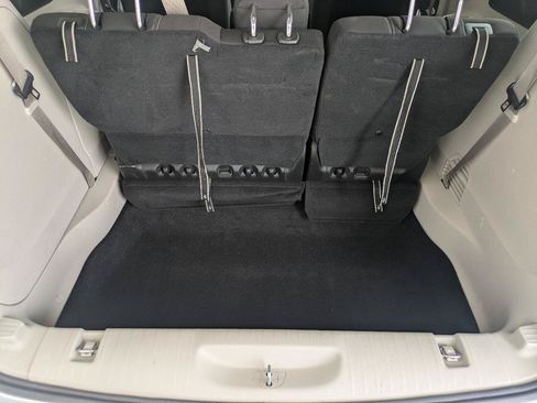 Used 2022 Chrysler Voyager LX FWD image 19