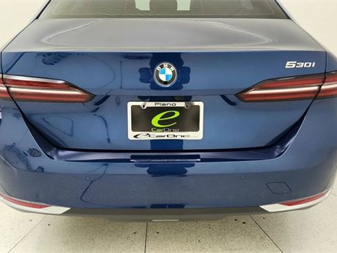 Used 2026 BMW 530i image 11