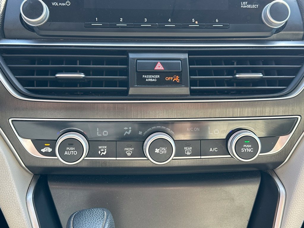 Used 2018 Honda Accord LX image 24