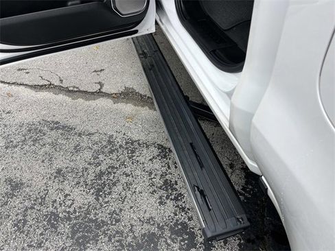 Used 2024 GMC Sierra 1500 Denali image 14