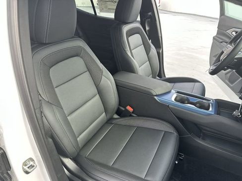 Used 2026 Chevrolet Equinox EV LT image 25