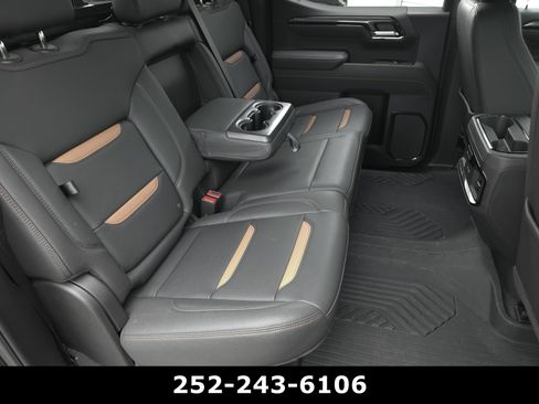 Used 2025 GMC Sierra 1500 AT4 w/ AT4 Premium Package AWD/4WD image 34
