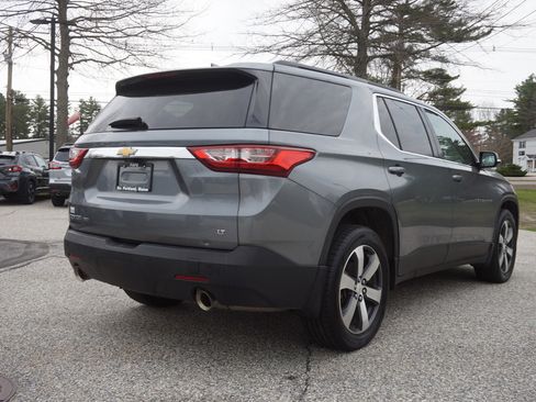 Used 2019 Chevrolet Traverse LT w/ LT Premium Package AWD/4WD image 5