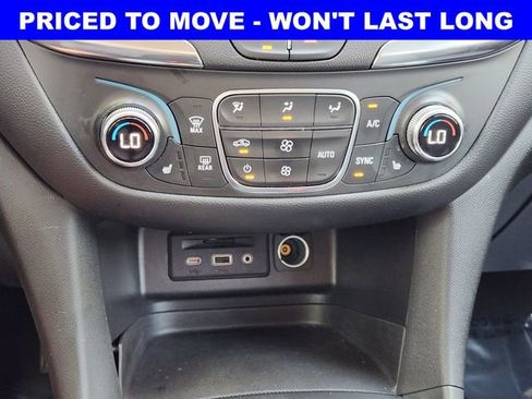 Used 2022 Chevrolet Equinox LT FWD image 21