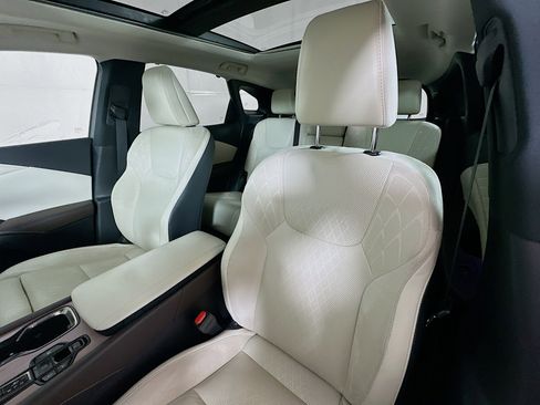 Used 2025 Lexus RX 350 w/ Convenience Package image 21