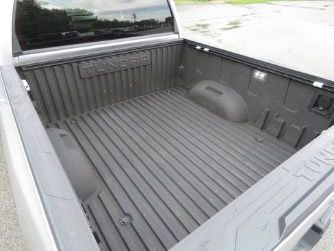 Used 2023 Toyota Tundra Limited AWD/4WD image 19