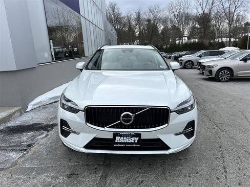Certified 2023 Volvo XC60 B5 Core w/ Climate Package image 3