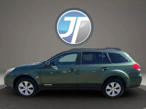 Used 2011 Subaru Outback 2.5i Limited image 15
