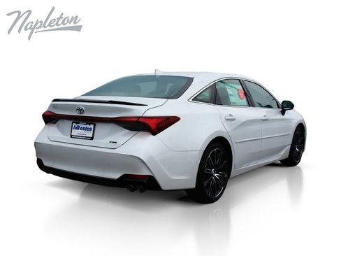 Used 2019 Toyota Avalon XSE w/ Protection Package FWD image 5