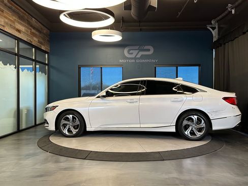 Used 2018 Honda Accord EX-L image 6