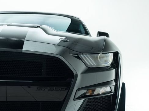Used 2020 Ford Mustang Shelby GT500 w/ Carbon Fiber Track Pack RWD image 7
