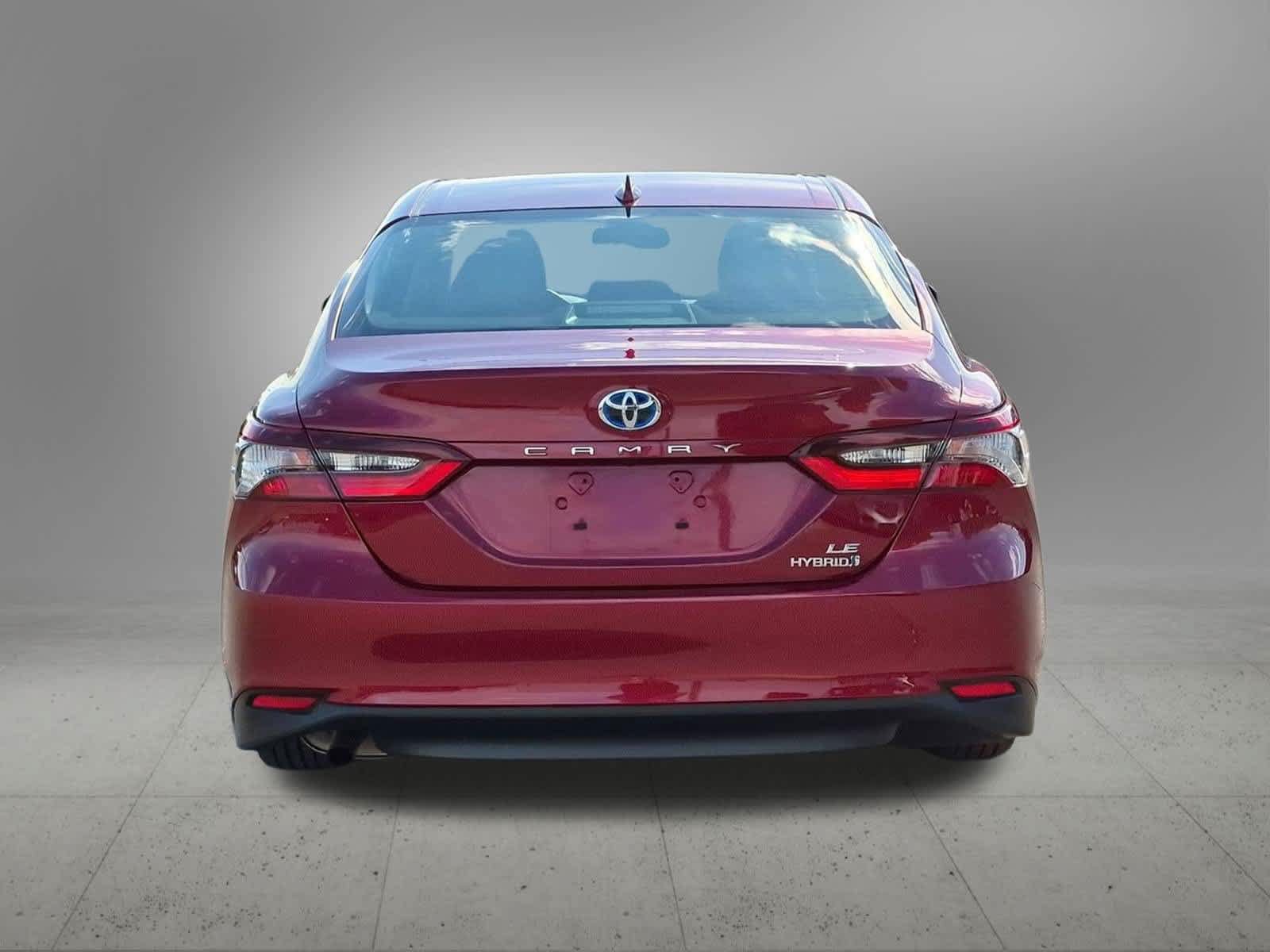 Used 2022 Toyota Camry LE w/ Audio Upgrade Package FWD image 5